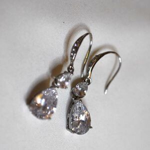 Prom Bridal Bling Double Drop Teardrop Crystal Inset Silver Tone 1.5" Earrings